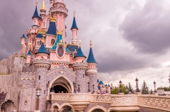 Yarıyıl Tatilinde Paris Disneyland Gezisi